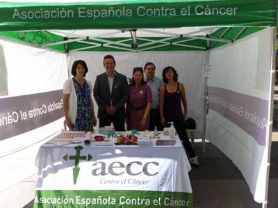 Mesa informativa del Día Mundial Sin Tabaco en Madrid