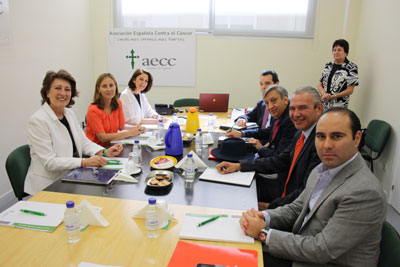 De izda a dcha Isabel Oriol, Isabel Orbe, Ana Fernández Marcos, Dr. Eduardo Jaramillo, Dr. Jorge Hernández, Dr. Mario García y L