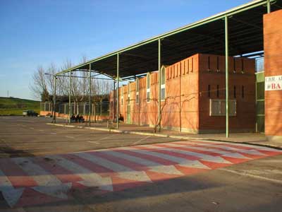 Promovida por la Concejalía de Deportes, Juventud, Festejos, Personal, Empleo y Hacienda de Ayuntamiento de Ajalvir, la Fiesta B