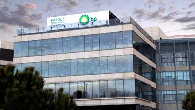 La AECC informa a los empleados de BP Oil de Alcobendas de los nuevos retos de la información en prevención del cáncer