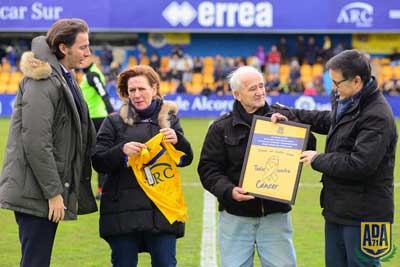 La Agrupación Deportiva Alcorcón se suma al Día Mundial contra el Cáncer en su partido de Liga contra el Numancia