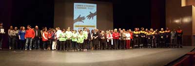 La AECC participa en el homenaje municipal a los voluntarios de Arganda del Rey y en el mercadillo solidario