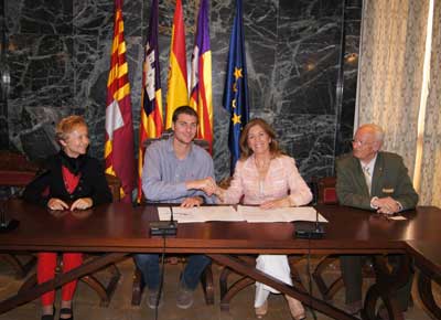 Convenio de Colaboración con el Ayuntamiento de Campos para prestar atención psicológica a pacientes oncológicos 