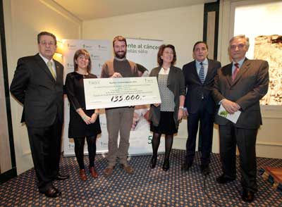 Acto de entrega Beca Fundación Científica aecc Valladolid