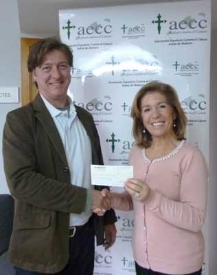 Illes Balears Ballooning nos entrega su donativo 