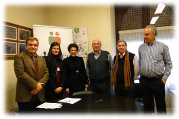 Miembros de la Junta Provincial de Bizkaia con Susana Belaustegui y Susana García