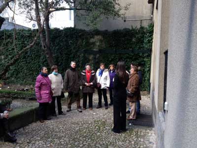 Pacientes oncológicos visitan la casa Museo de Lope de Vega con la aecc Madrid
