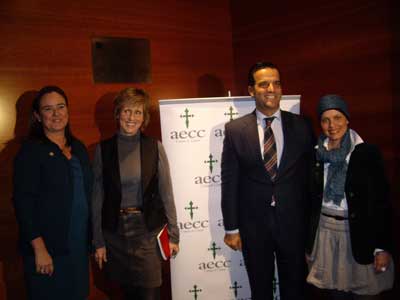 Charla-coloquio de Mercedes Milá a beneficio de la aecc 