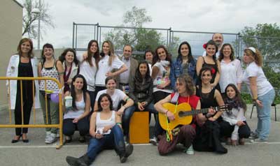Cuestación en el Colegio Leonardo da Vinci de Moralzarzal 