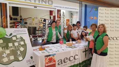La AECC se da a conocer aún más en el Día Internacional de la Familia y en el Fin de Semana Solidario de Colmenar Viejo
