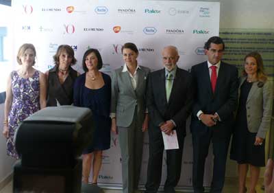 Más allá del lazo rosa