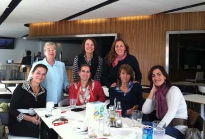 “Desayuno Encuentro” entre los voluntarios de la aecc de los hospitales de Sanitas: