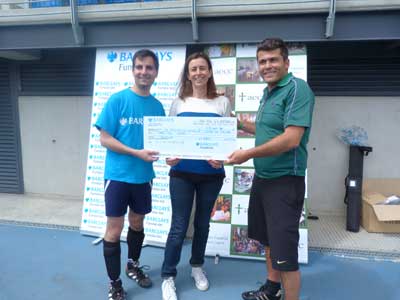 Entrega de cheque. Torneo benéfico de la Fundación Barclays