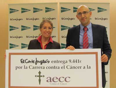 El Corte Inglés entrega el donativo recogido tras las inscripciones en la I Carrera contra el Cáncer “aecc Mallorca en marcha”