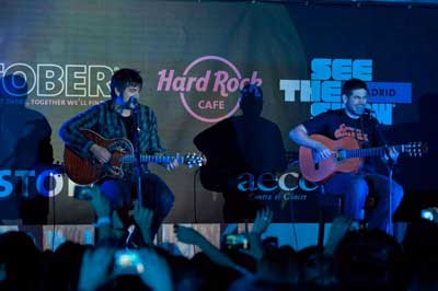 Actuación de Estopa. Pinktober del Hard Rock Café 2012