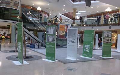 Exposición 60 aniversario aecc en Vitoria