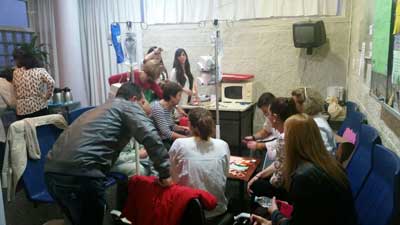 Pacientes y familiares protagonistas de las felicitaciones de Navidad de la AECC