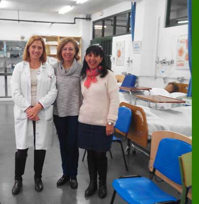 Alumnos de Auxiliar de Enfermería del IES ‘Salvador Allende’ de Fuenlabrada reciben de la AECC formación sobre ‘VPH’