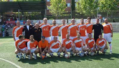 El fútbol solidario de Valdemoro aporta más de 1.600 euros a la AECC