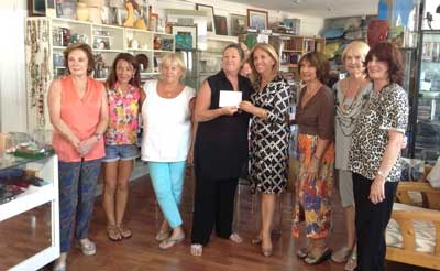 III edición de la “Pret-a-Portals Glitz and Glamour” de Cala Nova Cancer Care Charity Shop