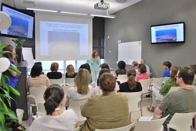Conferencia sobre la prevención solar y el cáncer de piel en las empresas Johnson & Johnson y Jansen Cilag