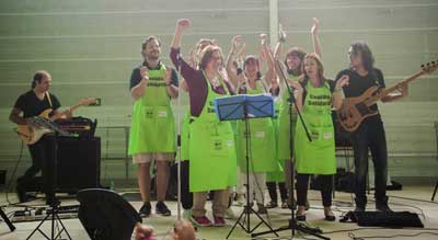 El AMPA del instituto ‘Fernando de los Ríos’ de Las Rozas de Madrid prepara un arroz solidario a beneficio de la AECC