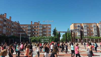 Fitness Fusión de Leganés dedica toda una mañana a promover ejercicio físico y solidaridad contra el cáncer