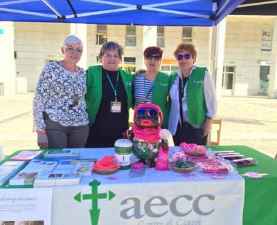 La AECC realiza a medio centenar de personas la prueba del índice de masa corporal en el epílogo de la Semana de la Salud de Leg