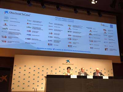 Una amplia representación de la AECC asiste a  la Jornada de Voluntarios de la Obra Social ‘La Caixa’ 