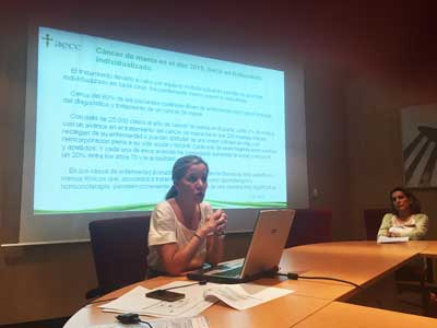 La dra López-Ibor y la psicooncóloga Ana González hablan sobre cáncer a médicos de El Corte Inglés