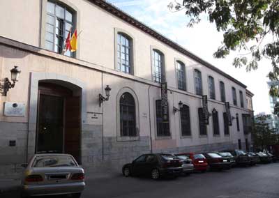 Especialistas de la AECC imparten un curso sobre tabaquismo a pediatras en el Colegio de Médicos de Madrid