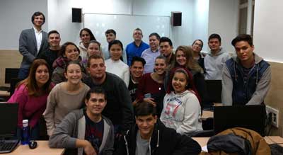 Alumnos de Teide-Hease reciben de la AECC formación sobre tabaquismo en su sede de la calle Mayor de Madrid