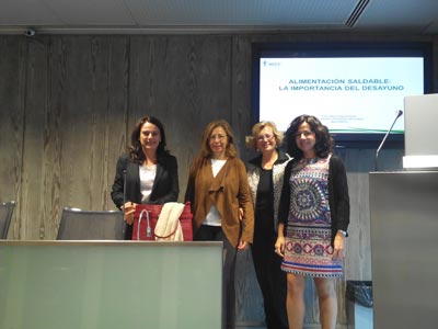 La AECC lleva a cabo tres jornadas de concienciación sobre alimentación saludable en la empresa Santalucía  