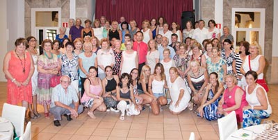 Merienda de compañerismo para el voluntariado implicado en la jornada de cuestación