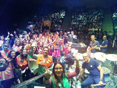 El VI Festival benéfico de la AECC de Rivas-Vaciamadrid, que gira alrededor de ‘El rey león’, origina un éxito de público