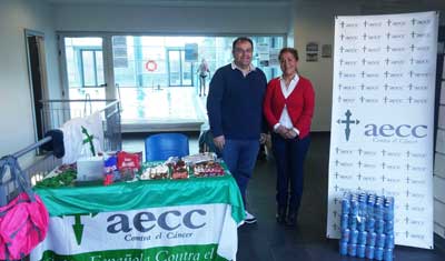 Los participantes en ‘Mójate contra el Cáncer Infantil’ de Soto del Real nadan 81.500 metros para la AECC