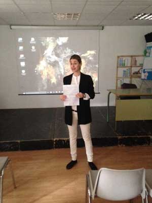 El IES ‘Diego Velázquez’ de Torrelodones recibe la visita de la AECC con su mensaje de salud ante el tabaco