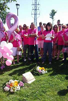 ‘Chus’, vecina de Torrejón de Ardoz fallecida de cáncer, recibe el homenaje de su familia “como luchadora” en presencia del alca