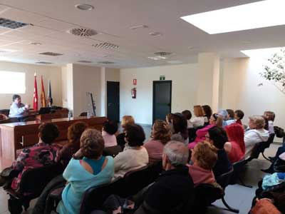 “El medio más importante para el diagnóstico precoz del cáncer de mama es la mamografía”, apunta el doctor Méndez en Velilla de 