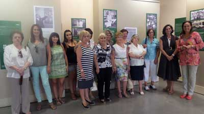 Exposición del 60 aniversario de la aecc en Villaviciosa de Odon  