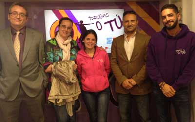 Profesionales de la Universidad Europea de Madrid participan en una conferencia-taller sobre tabaquismo