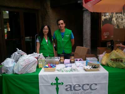 Jornada solidaria del Grupo Santander en el Parque de Atracciones