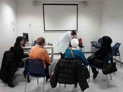 Actividades del voluntariado de la aecc en hospitales.