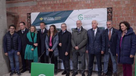 Primera piedra del Espacio Abierto. Asociación Española Contra el Cáncer - La Casa de la Vida