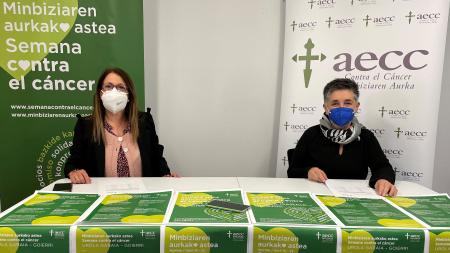 Lourdes Aleman y Mari Carmen Uribesalgo, vicepresidenta y presidenta comarcal respectivamente.