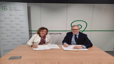 Foto de la firma del convenio