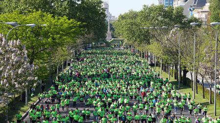 17.000 participantes 'tomaron' la Castellana de Madrid en la X Carrera Madrid En Marcha Contra el Cáncer.