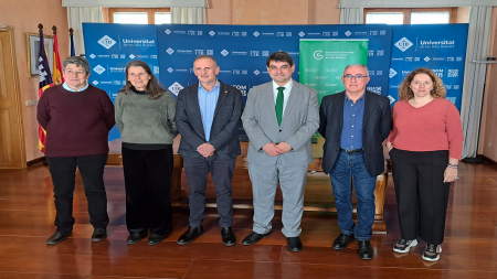 De izquierda a derecha: Dra. Pilar Roca, Dra. Lorenza Carrasco, Dr. Jaume Carot, Dr. José Reyes, Jaime Bellido y Ana Belén Velasco.