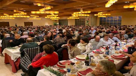 XII Cena benéfica organizada por la AECC de La Bañeza