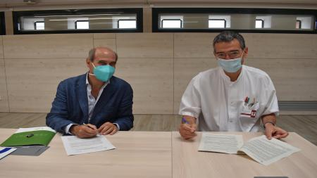 El equipo de la AECC Barcelona y de la FPHAG